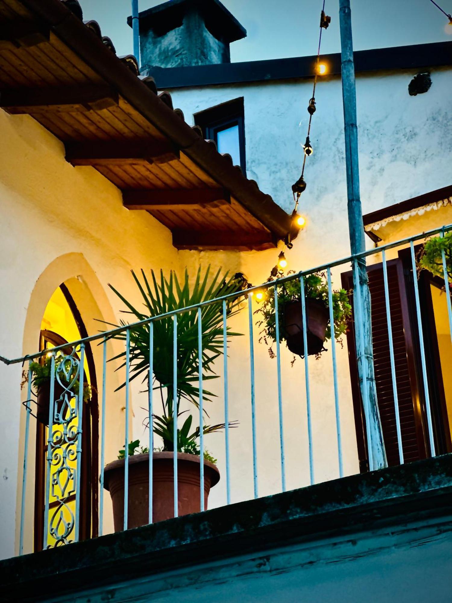 Apartamento Contessa Reina Como Exterior foto